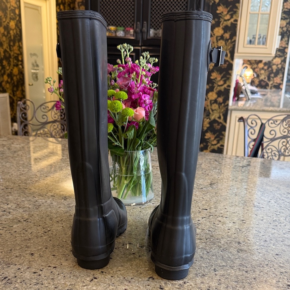 Hunter Matte Black Knee-High Rain Boots - Picture 3 of 4